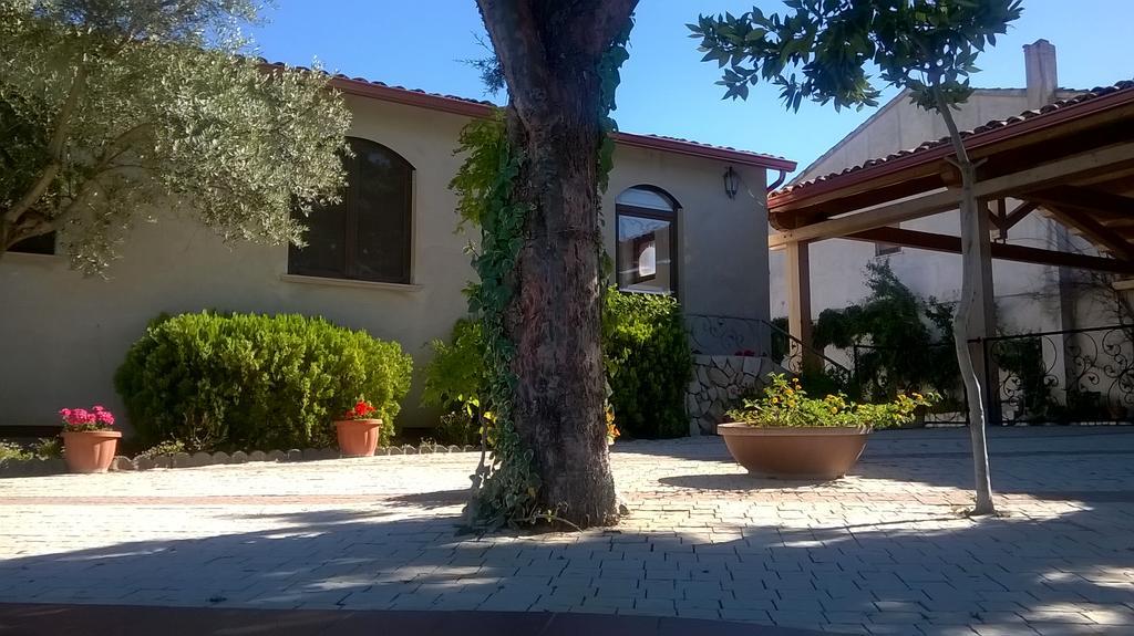 Villa Agriturismo Vemi Santa Sofia d'Epiro Exterior foto